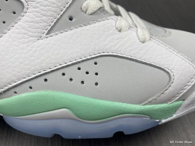 1st Kicks Jordan Mint Foam Air 6 DQ4914-103 WMNS 0724
